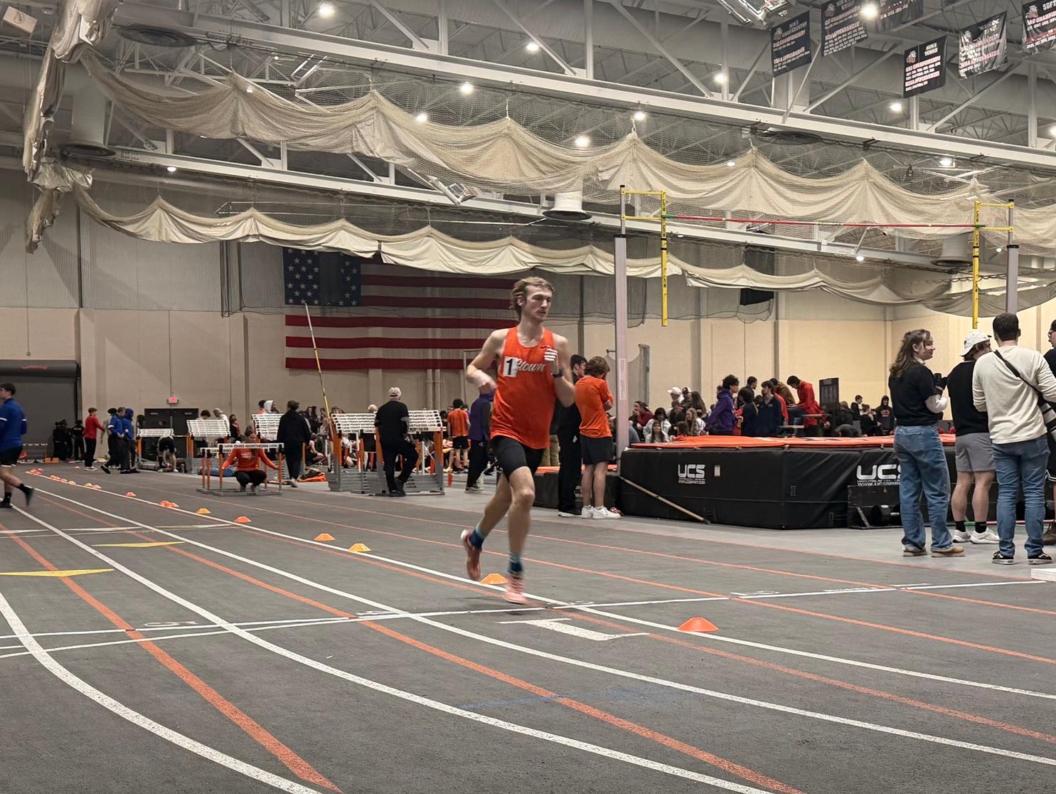 Clark, Pence Finish Top-5 in 5K at Joe Banks Invitational