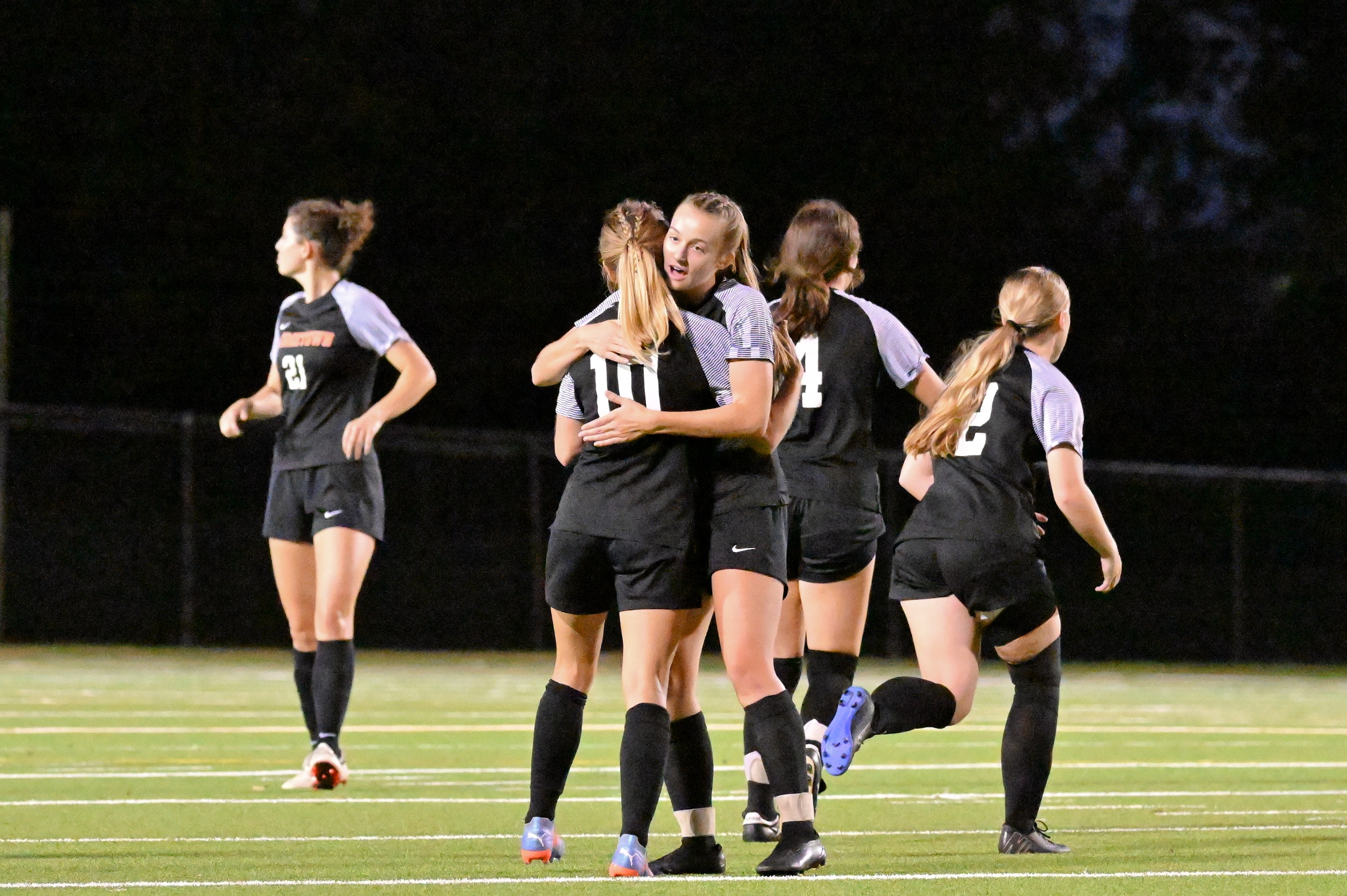Quarterfinals loss ends Women's Soccer season